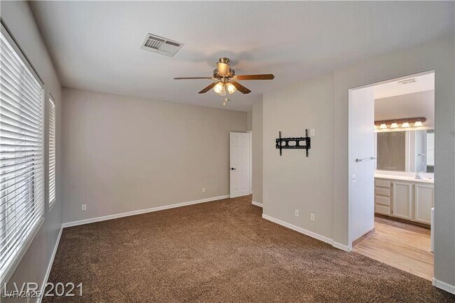 Building Photo - 10966 Positano St