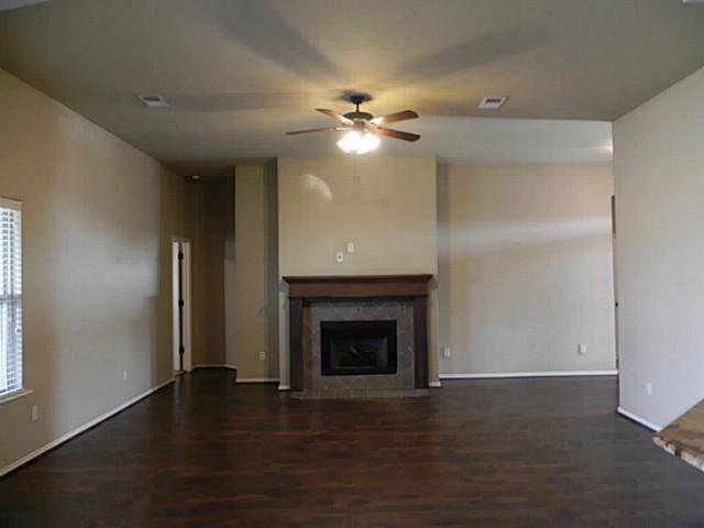 Building Photo - 3 bedrooms + 2 bathrooms + Study + Edmond ...