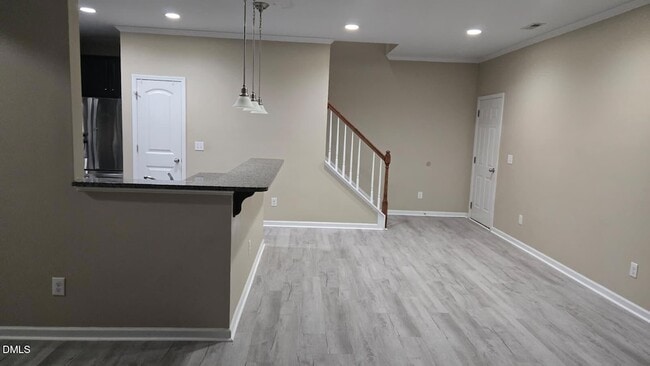 Building Photo - 805 Keystone Park Dr