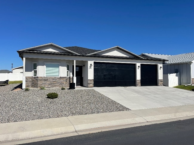 Building Photo - 2140 Slope Creek Ave