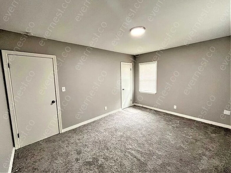 Building Photo - 1042 Winn St