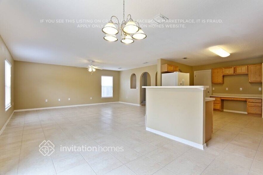 Building Photo - 9707 33rd Ave E