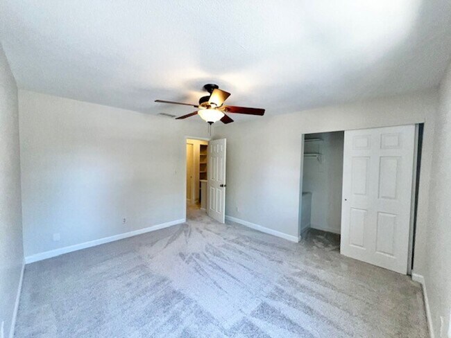 Building Photo - 2X2.5 -MOVE IN NOW! NEW LVP FLOORING ON 1ST FLOOR! NEW CARPET ON 2ND FLOOR! WATER VIEWS! CALL TOD...