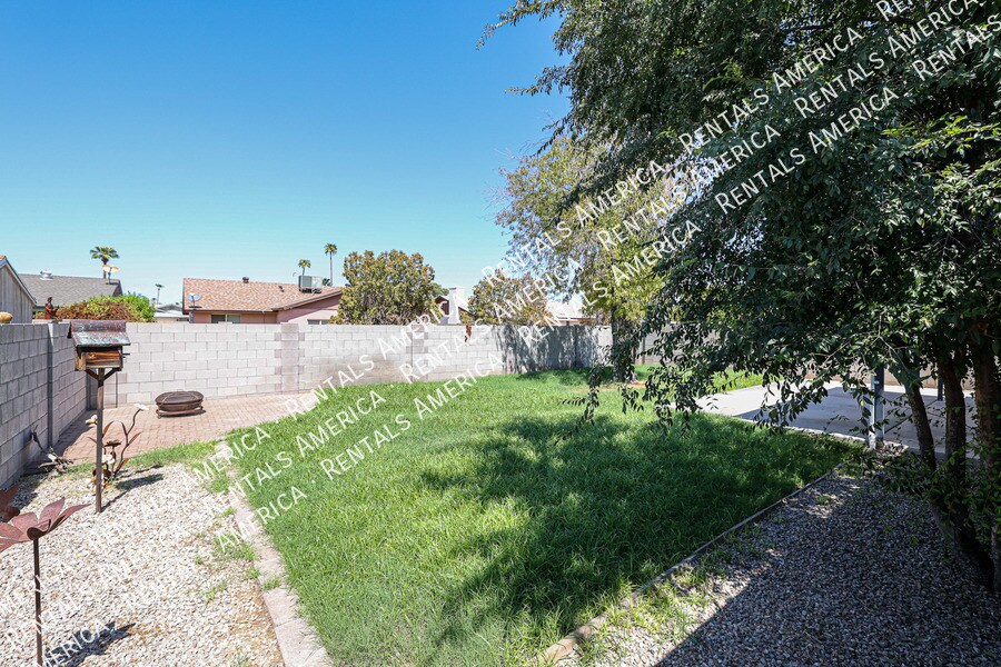 Building Photo - 1944 E Richards Dr
