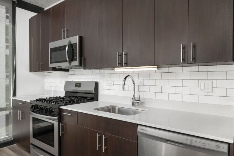 Building Photo - 51 E 14th Pl