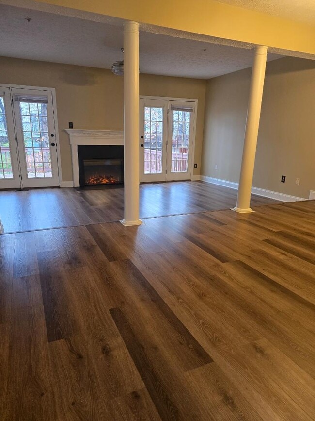 Building Photo - 9308 Gordon Ct