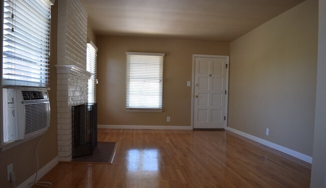 Building Photo - 5915 Fair Ave