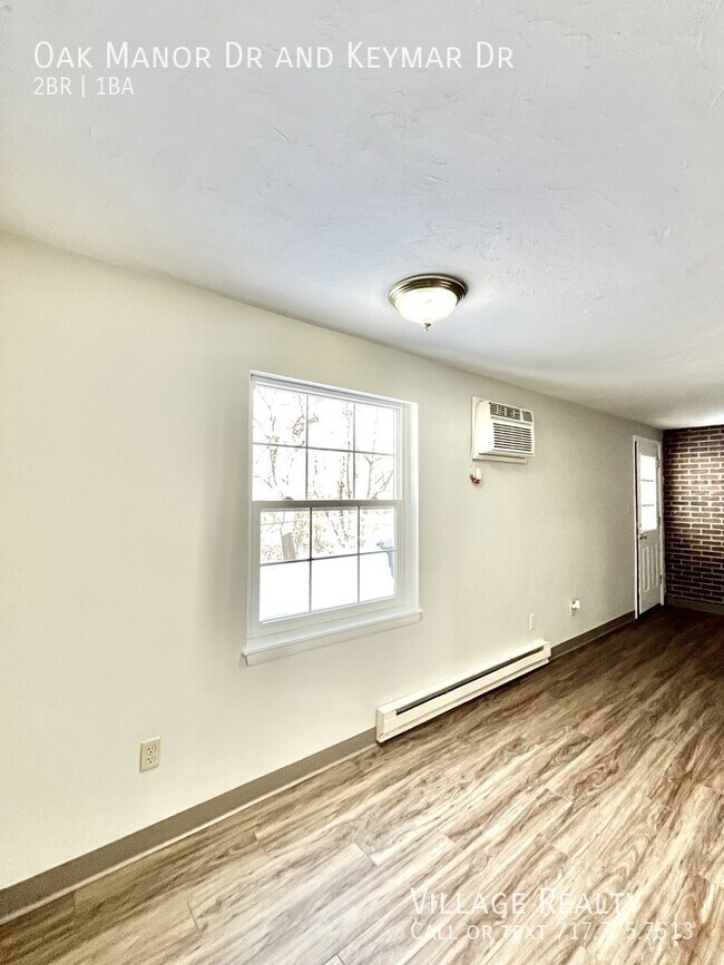 Building Photo - 221 Oak Manor Dr