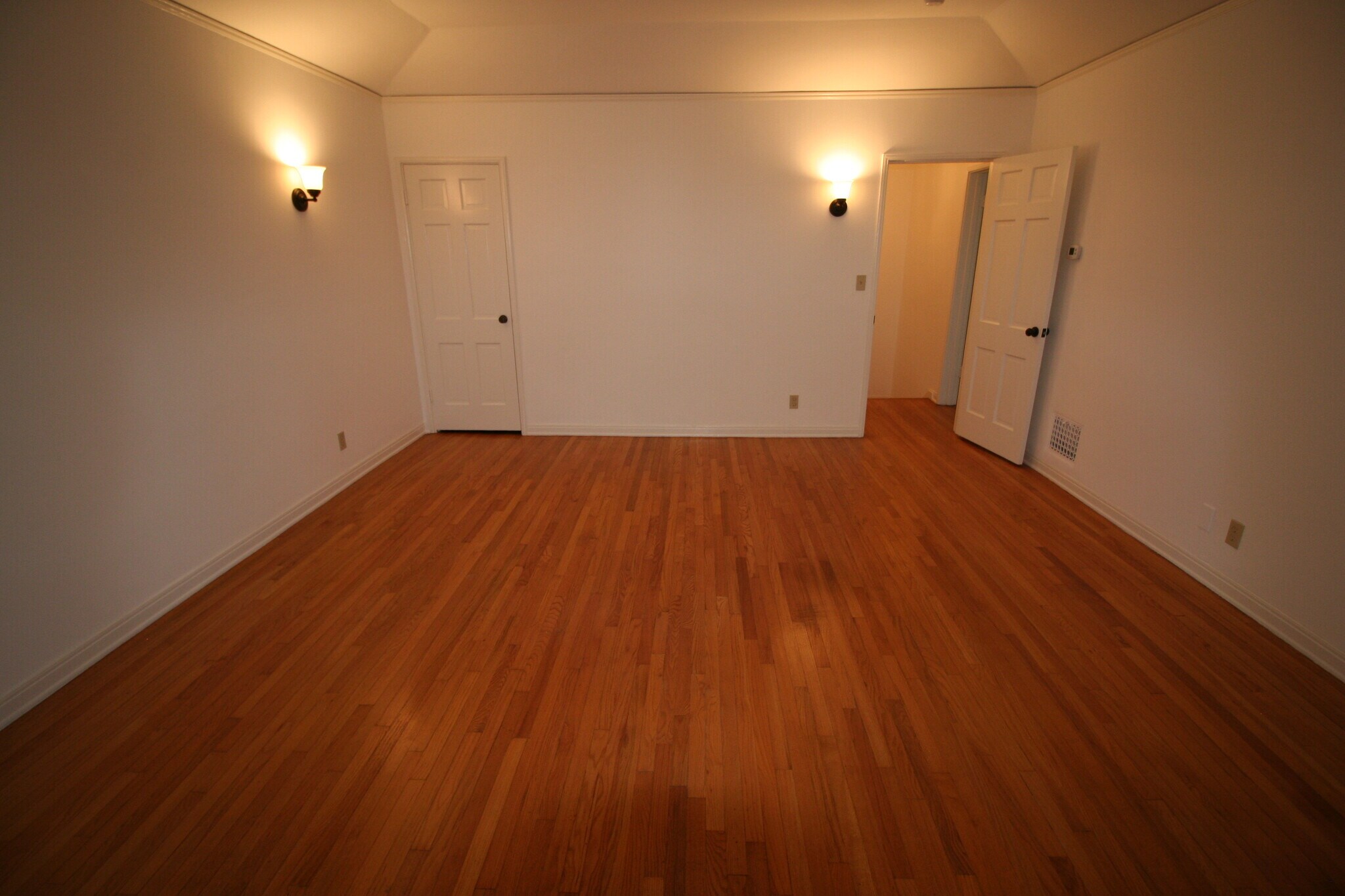 Building Photo - 9962 Durant Dr