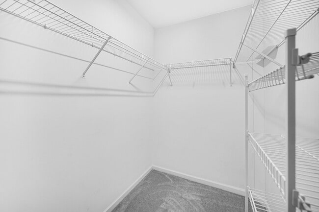 Building Photo - 62 E Clare Ct
