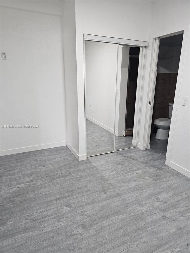 Building Photo - 23 Miami Gardens Rd