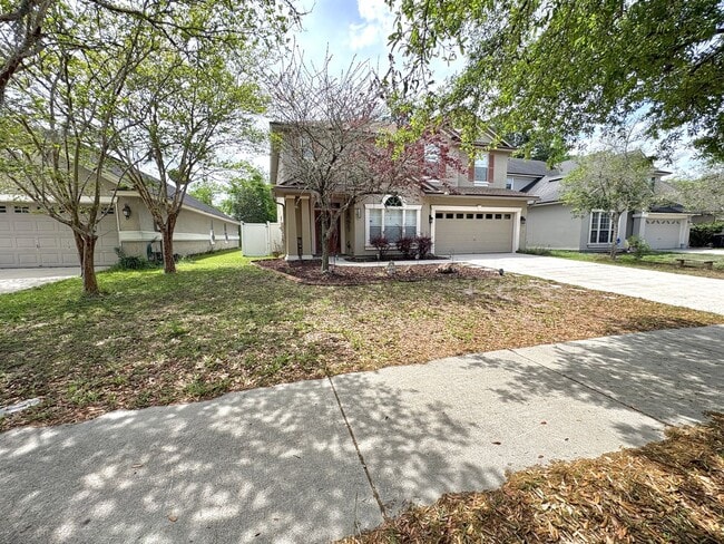 Building Photo - Spacious Two-Story Home with Hot Tub, Pool Table & Fenced Yard in Panther Creek