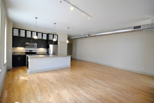Interior Photo - 4701 McPherson