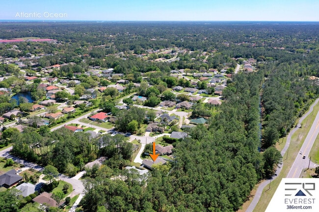 Building Photo - 10 Wildwood Pl