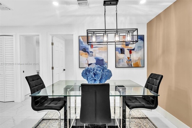 Building Photo - 923 NW 110th St