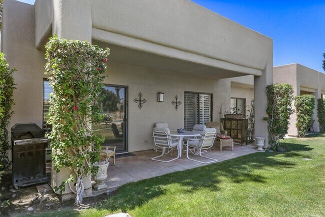 Building Photo - 28346 Desert Princess Dr