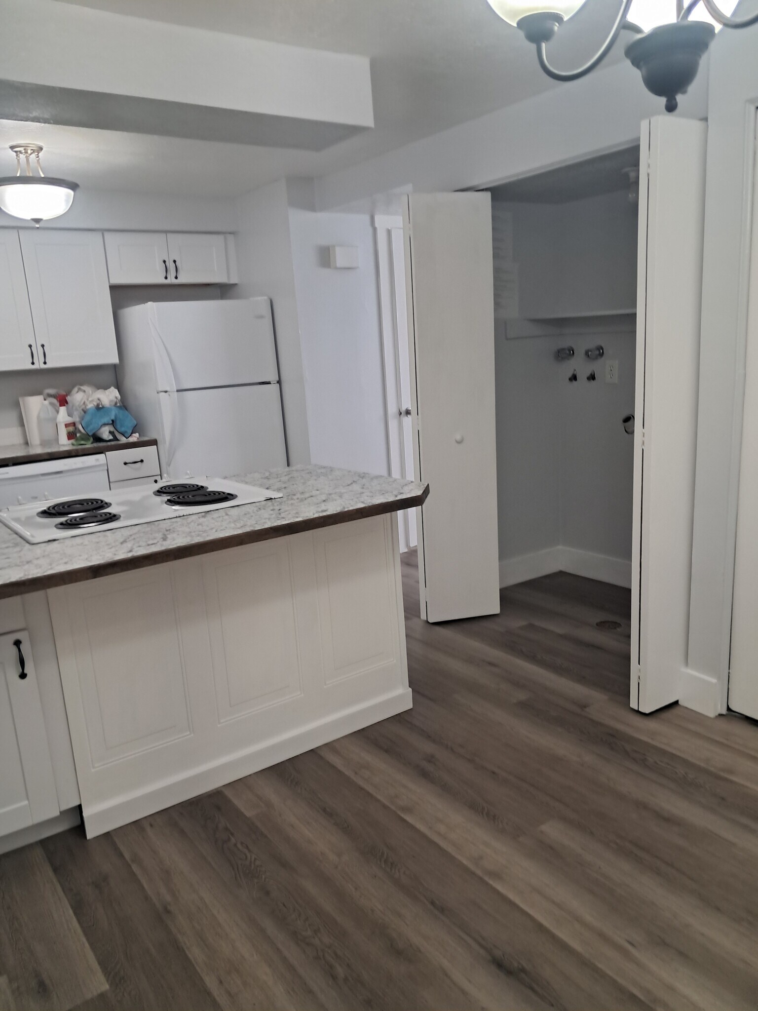 Kitchen laundry closet - 111 Center St
