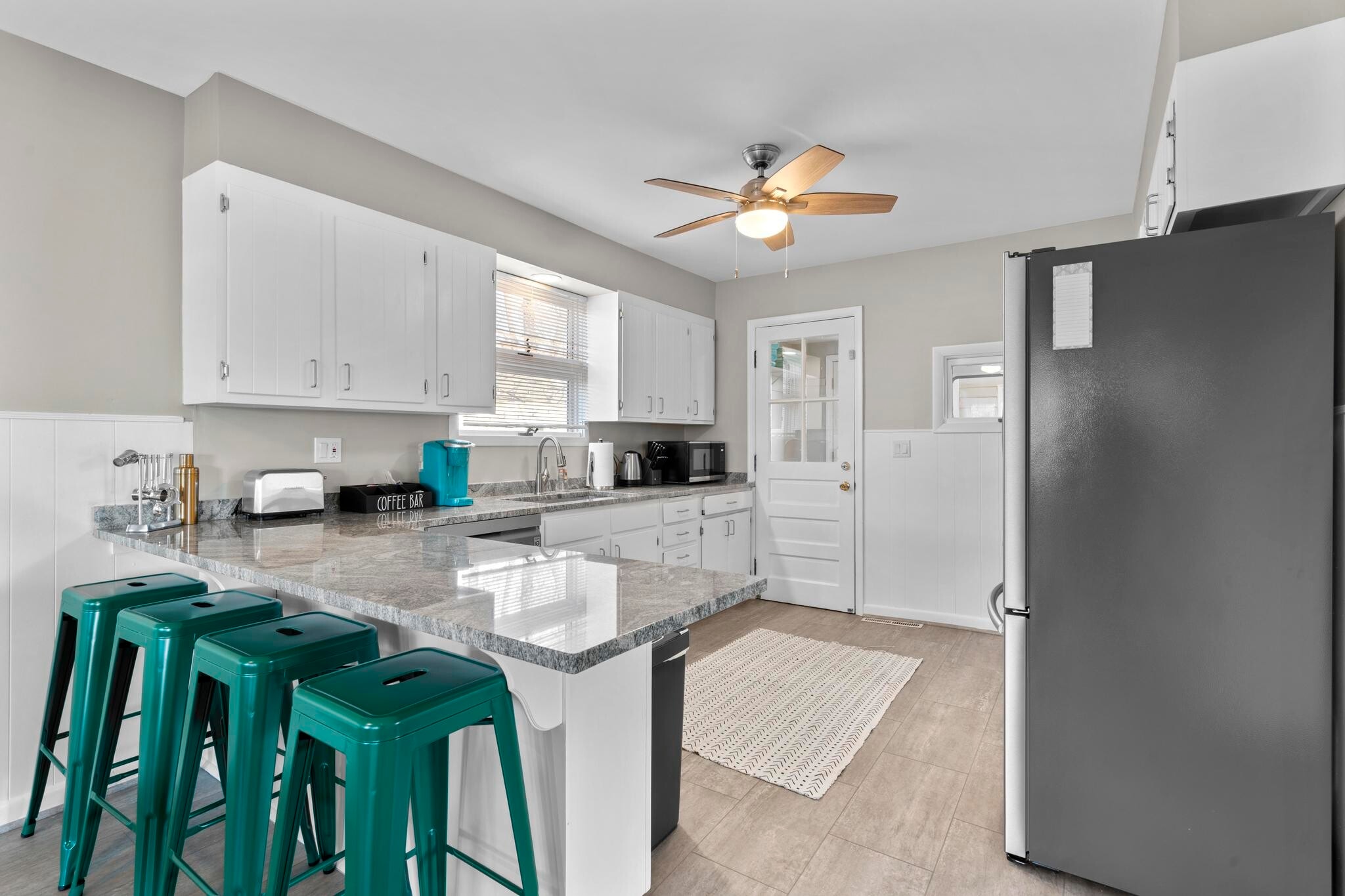 Building Photo - 11 Seaview Ave