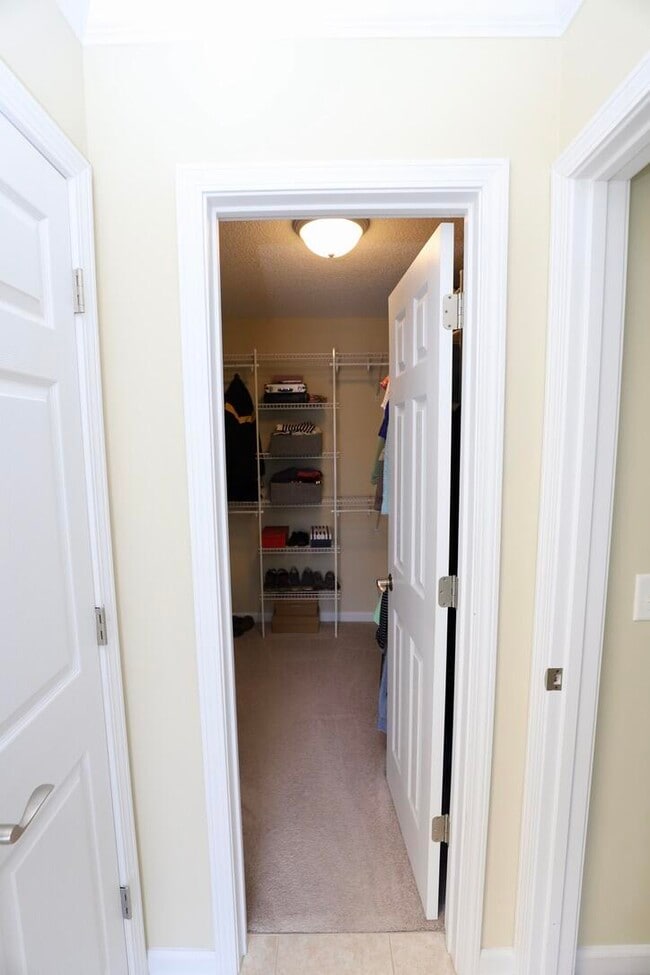 Building Photo - 3196 Daufaskie Rd