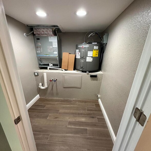 Building Photo - 730 182nd Ave E