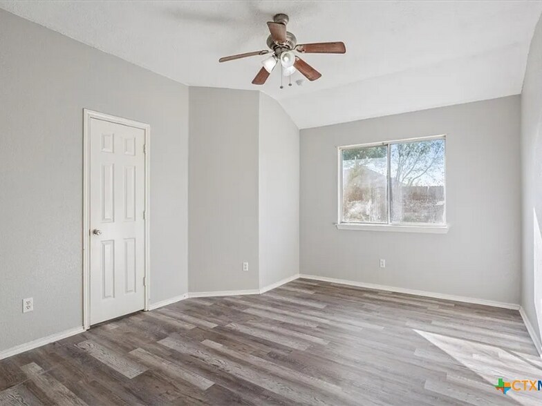 Building Photo - 4210 Telluride Dr