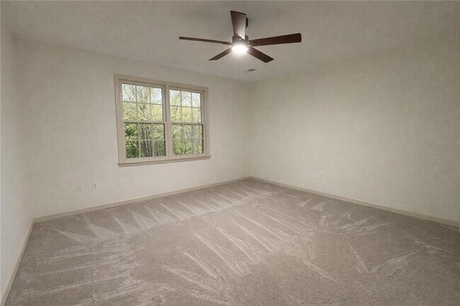 Building Photo - 807 Oak Bridge Ln