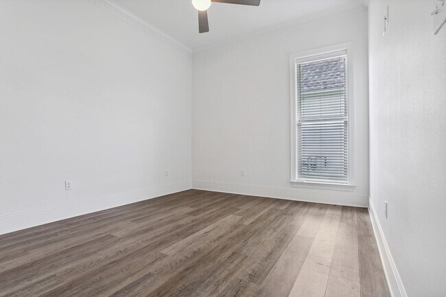 Building Photo - THE MEADOWS AT OAK GROVE - 4 Bedroom house with Community Pool