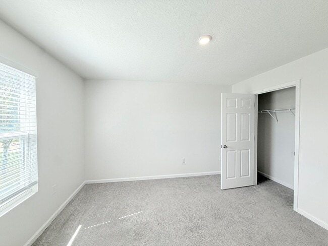 Building Photo - 4378 Jitterbug St