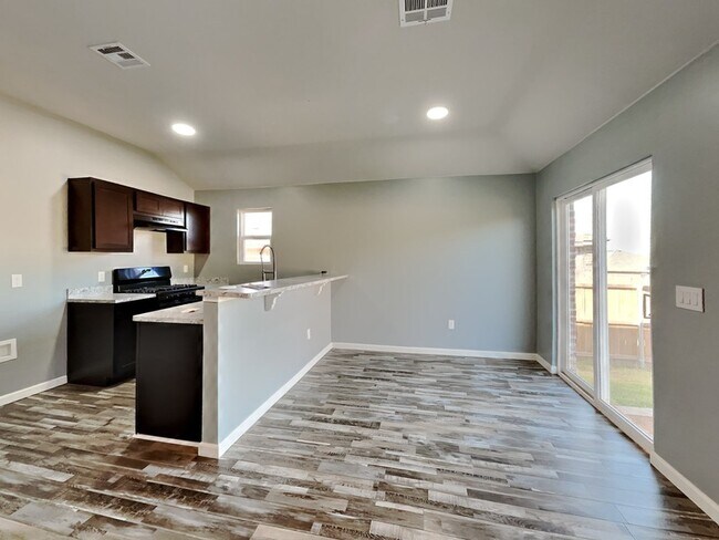 Building Photo - 9924 Black Bear Trl