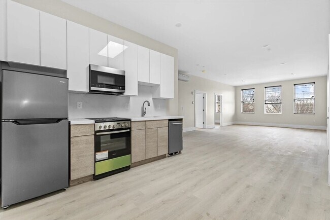 Building Photo - 66 Emerson St