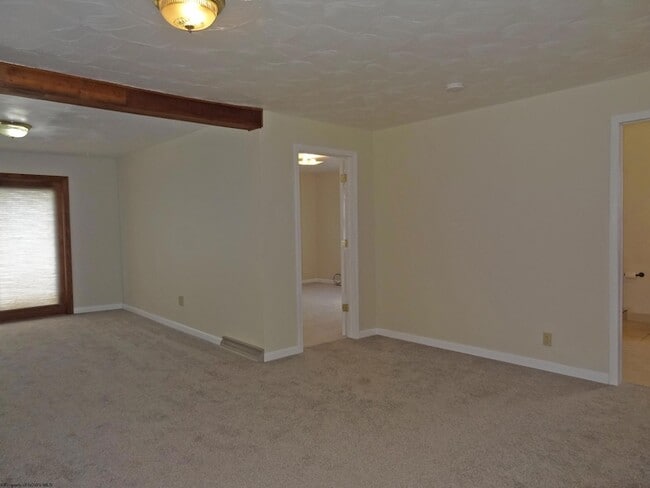 Building Photo - 2726 Stewartstown Rd