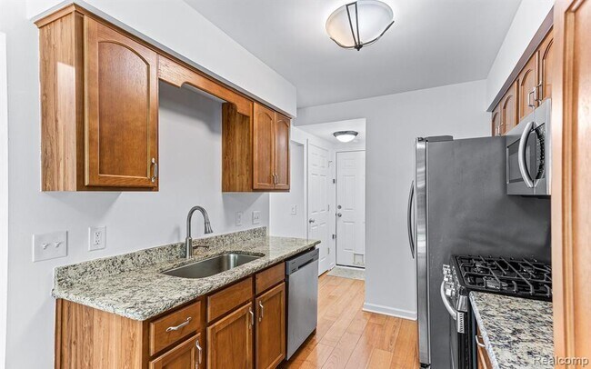 Building Photo - 47086 Auburn Ct