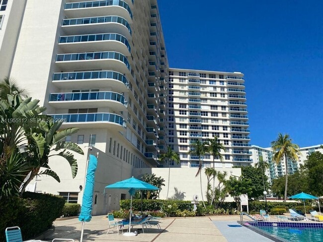 Building Photo - 3800 S Ocean Dr