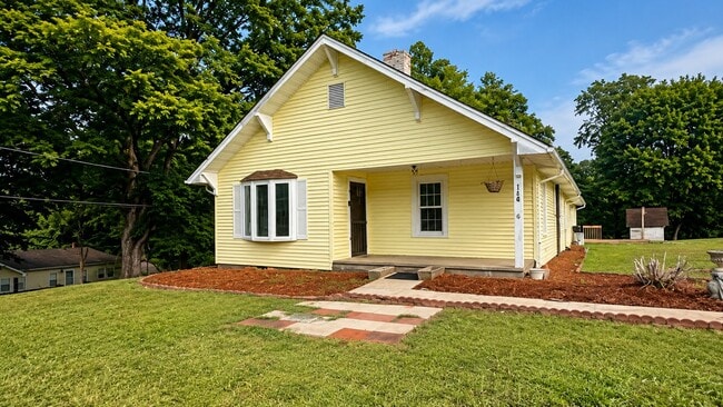 Building Photo - 1104 K St