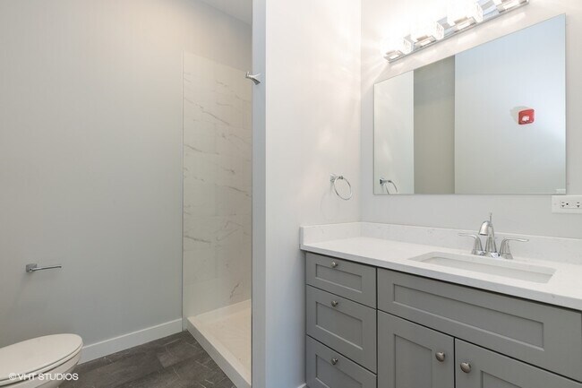 Building Photo - 8917 Grant Ave