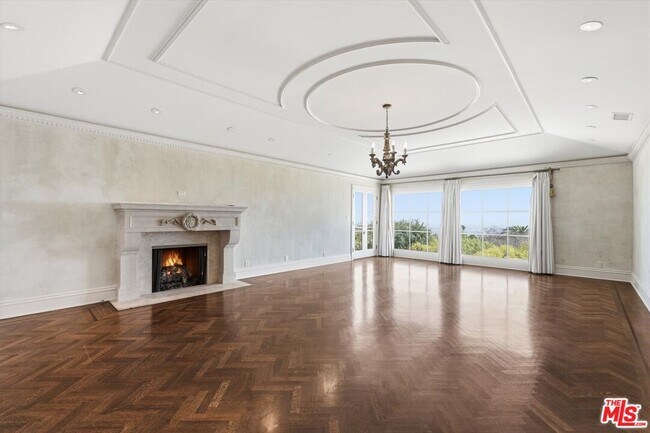 Building Photo - 6460 Via Colinita