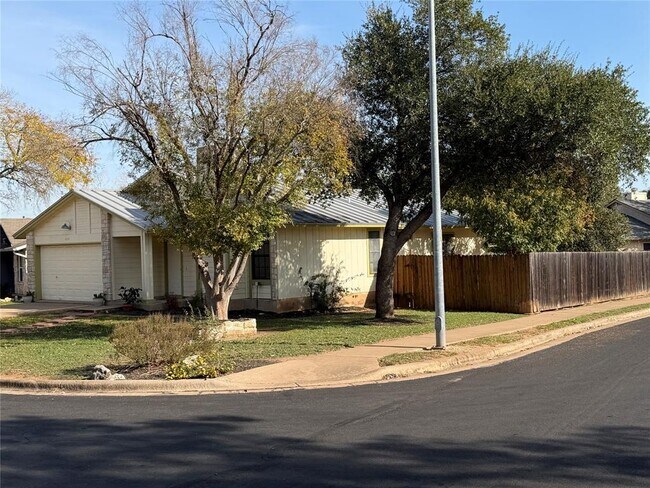 Building Photo - 4519 Keota Dr