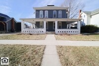 Building Photo - 304/306 S Guilford St