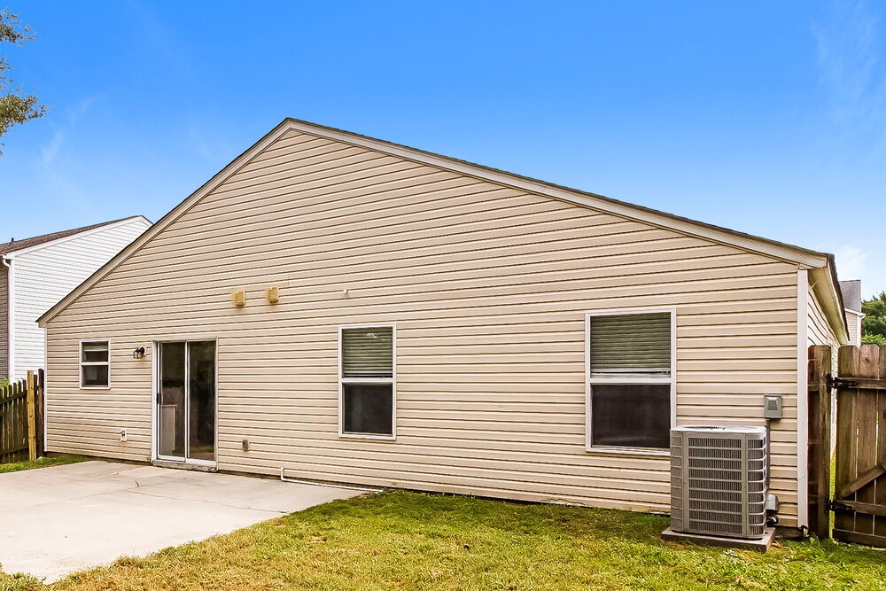Building Photo - 11016 Thousand Oaks Dr