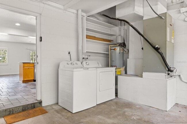 Building Photo - 1711 Chestnut Ave