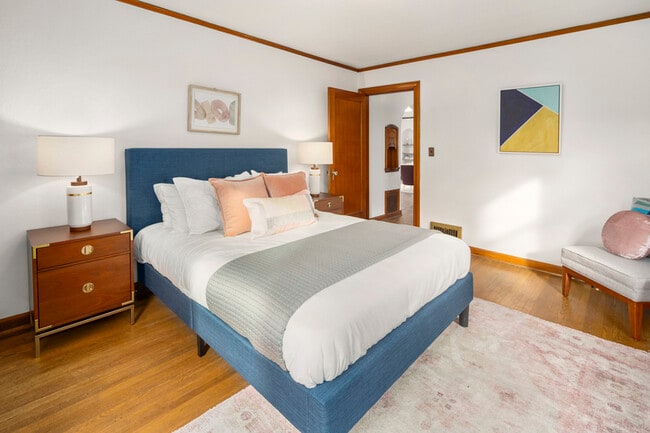 Building Photo - 711 N 68th St