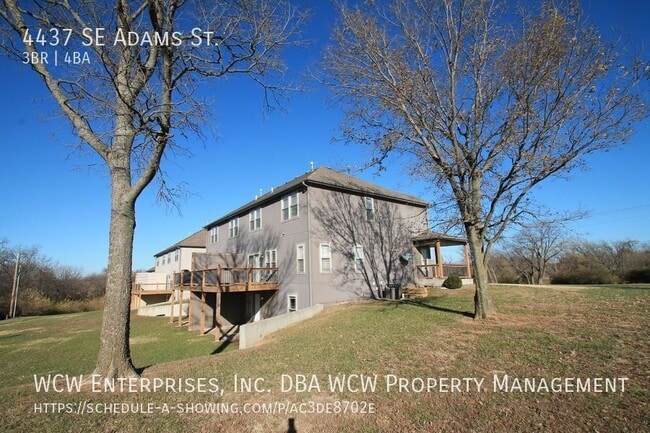 Building Photo - 4437 SE Adams St