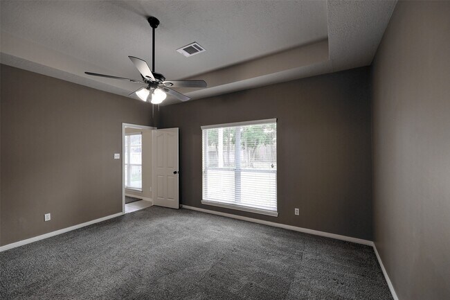 Building Photo - 1812 Tickner St