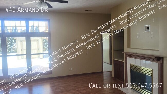 Building Photo - 440 Armand Dr