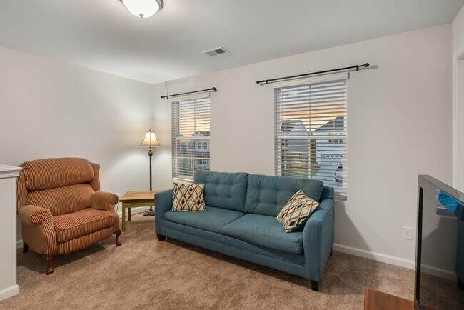 Building Photo - 305 Ollivander Ln