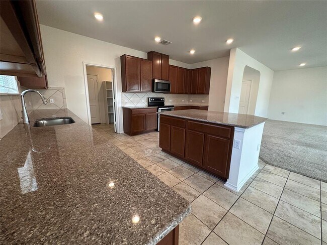 Building Photo - 14302 Honey Gem Dr