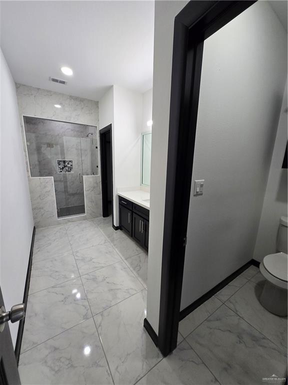 Building Photo - 10 Blair N Ave