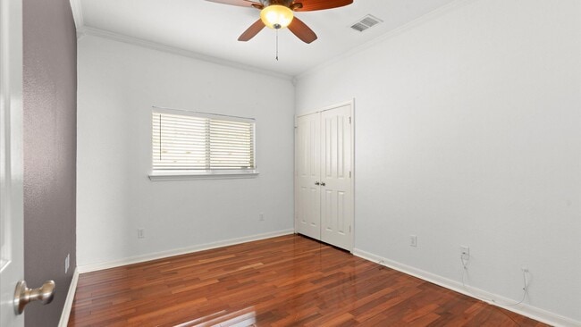 Building Photo - Beautiful One-Story Home in Monterrey Village!