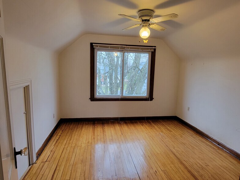 Building Photo - 4317 Duneden Ave