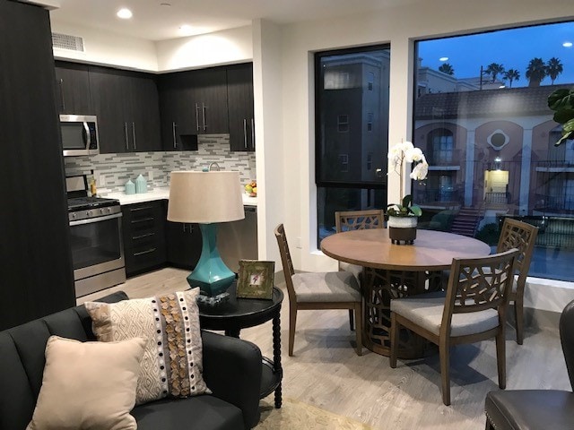 Floorplan - Lido Apartments - 115 S St Andrews